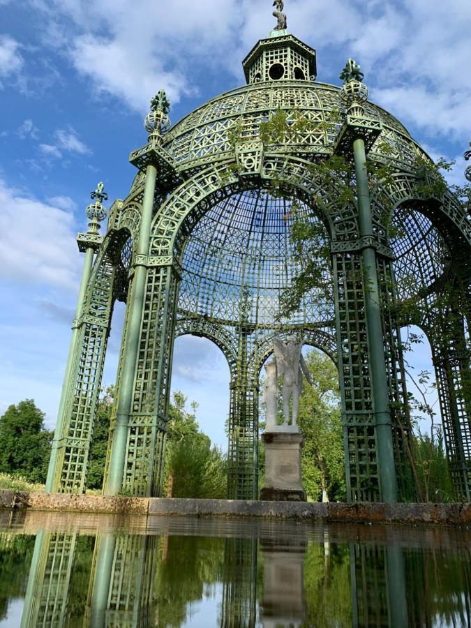 Le Logis Cantilien Lamorlaye-Chantilly Eksteriør billede